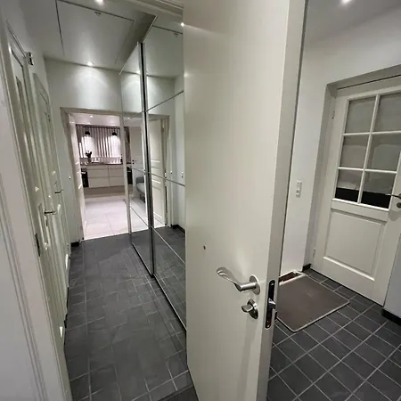 Exclusive 1 Bedroom *