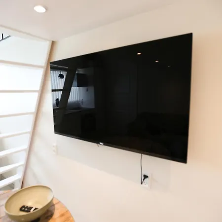 Exclusive 1 Bedroom Lejlighed