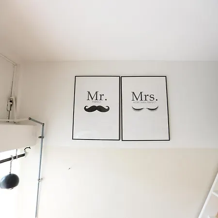 Exclusive 1 Bedroom *